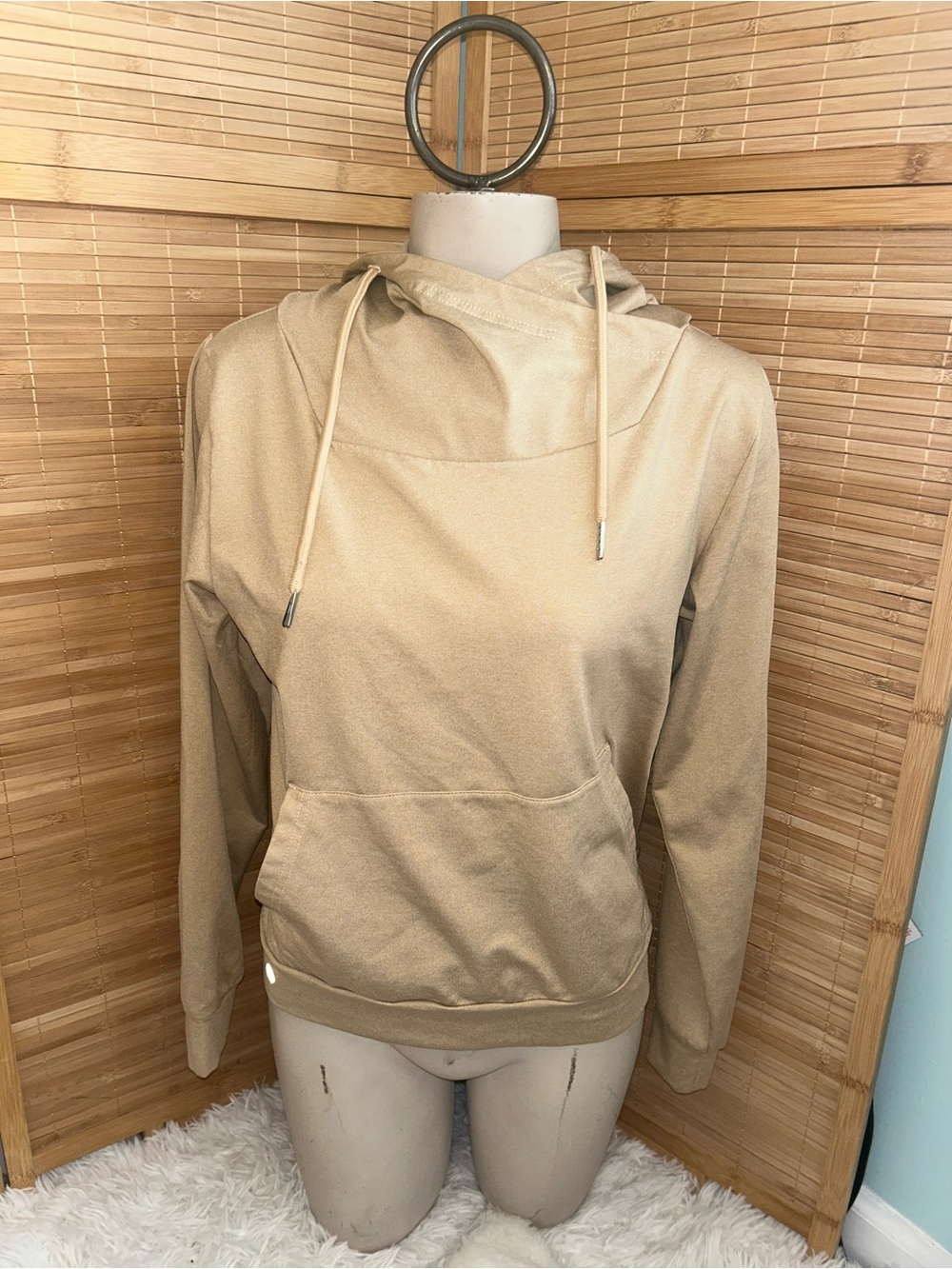 Senita Athleitcs tan stretchy athletic hoodie hooded sweatshirt woman’s small